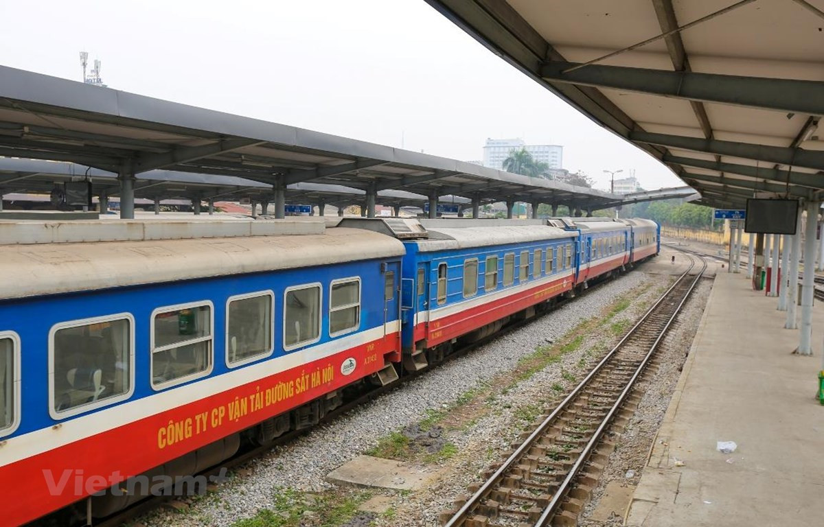 Đường sắt mở bán vé tháng tàu khách chặng Hà Nội-Hải Phòng 